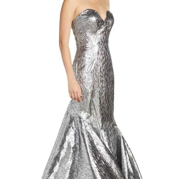 MAC DUGGAL STRAPLESS LAME MERMAID MERCURY GOWN sz 2 - Picture 3 of 8